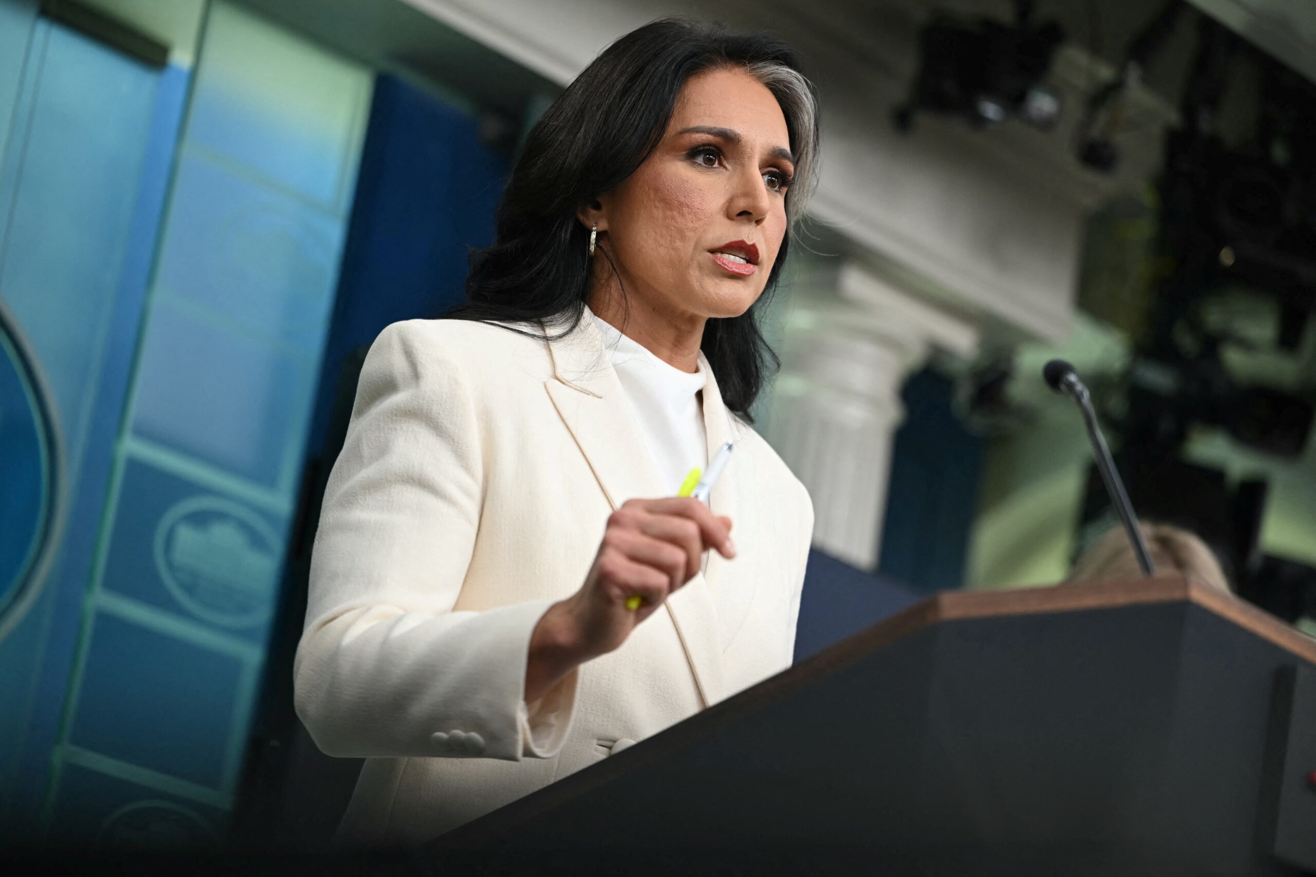 files us politics intelligence gabbard