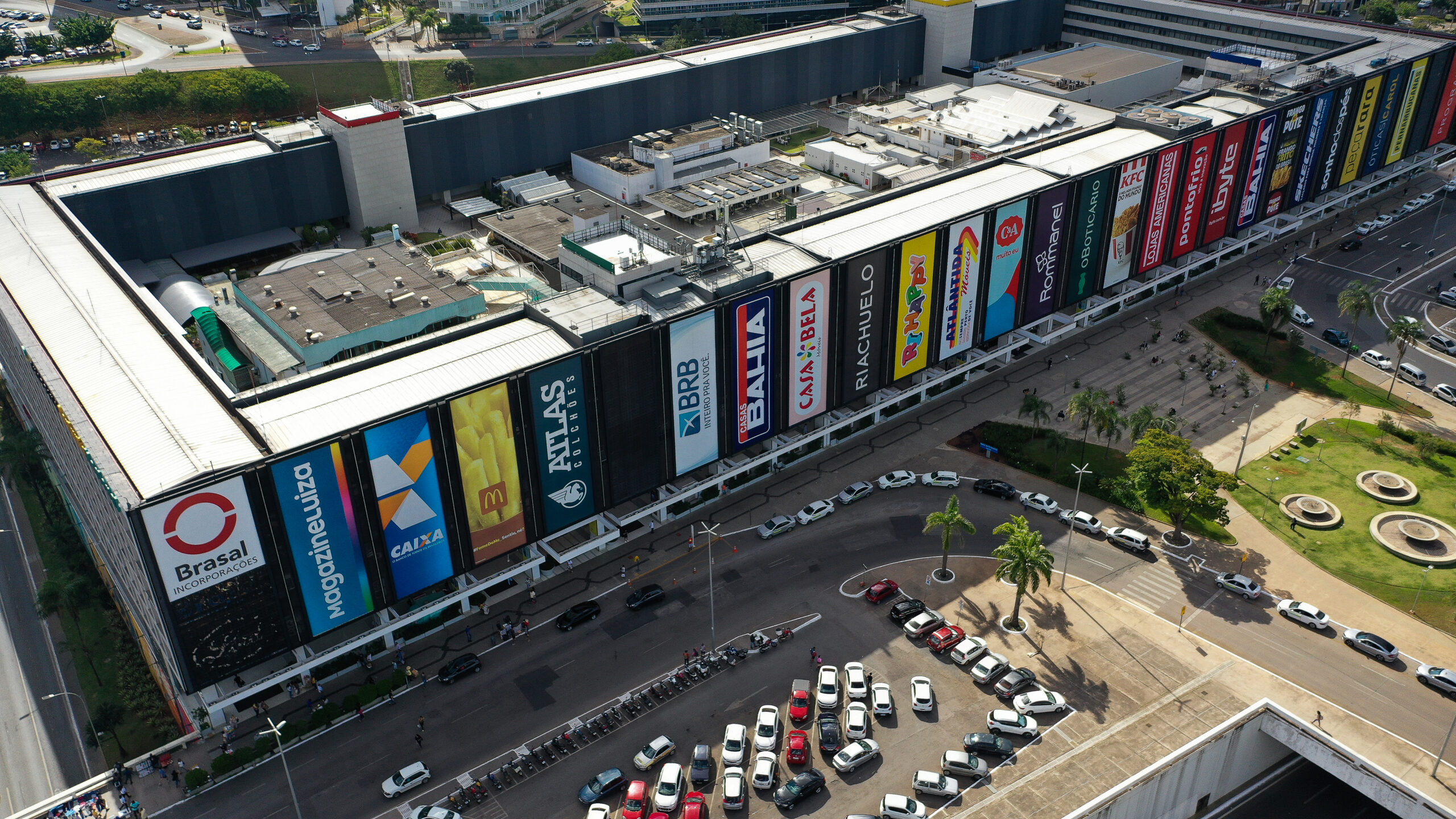 vista aérea da rodoviária do plano piloto e do shopping conjunto nacional brasília