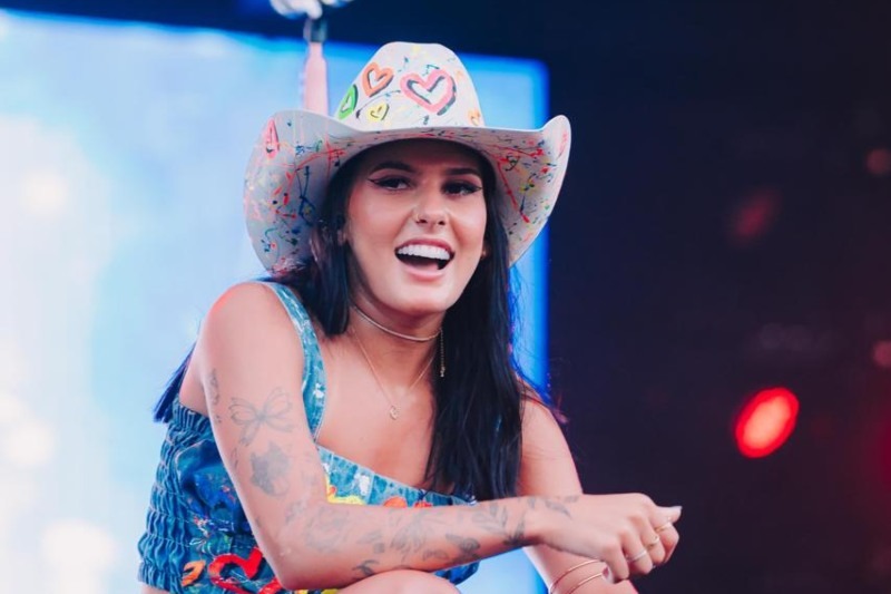 Ana Castela recebe Grammy Latino dois anos após premiação