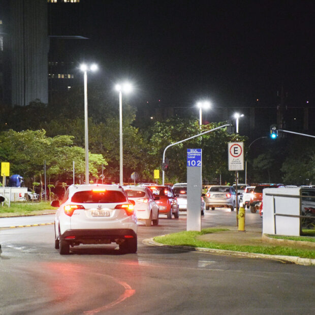 transito luminarias