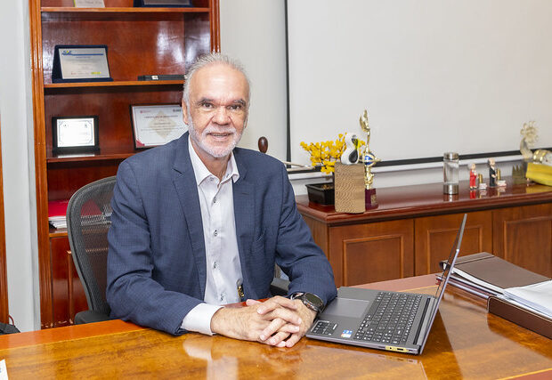 professor luiz cláudio crédito julio cesar da silva cerqueira