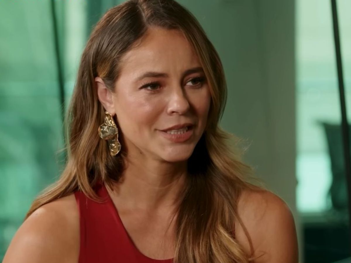 Emocionada, atriz de Vale Tudo contou que foi considerada “menos mulher” por sua escolha, mas rebateu: “Isso não me diminui”