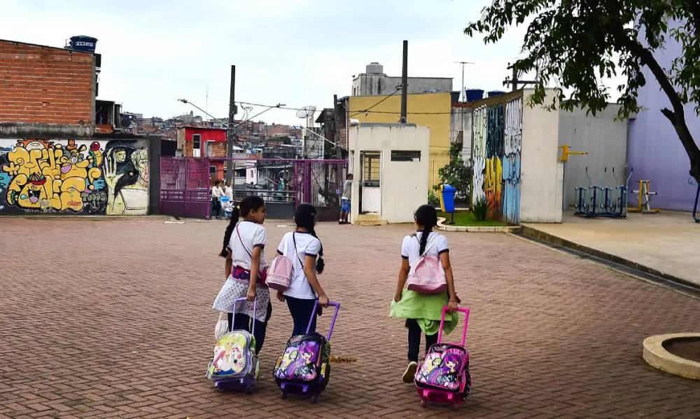 escola favela
