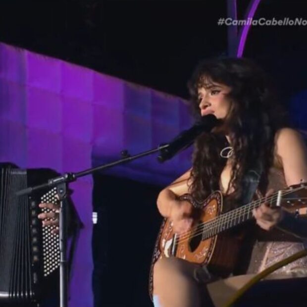 A cantora se jogou no português, dançou funk e deixou fãs enlouquecidos em Interlagos