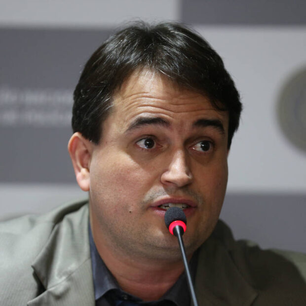 rodrigo teixeira ex delegado da pf