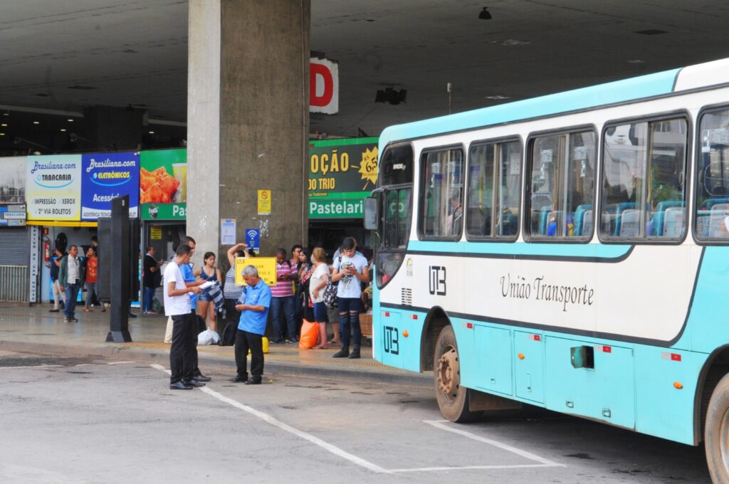 passageiros aprovam mudança do terminal do entorno. a maioria aprovou a mudança de local.foto joel rodrigues agência brasília