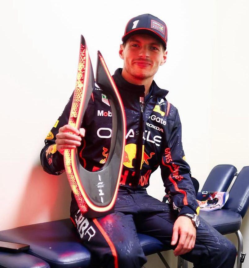 f23ba323 d64b 4ce8 9603 49ef94b891da