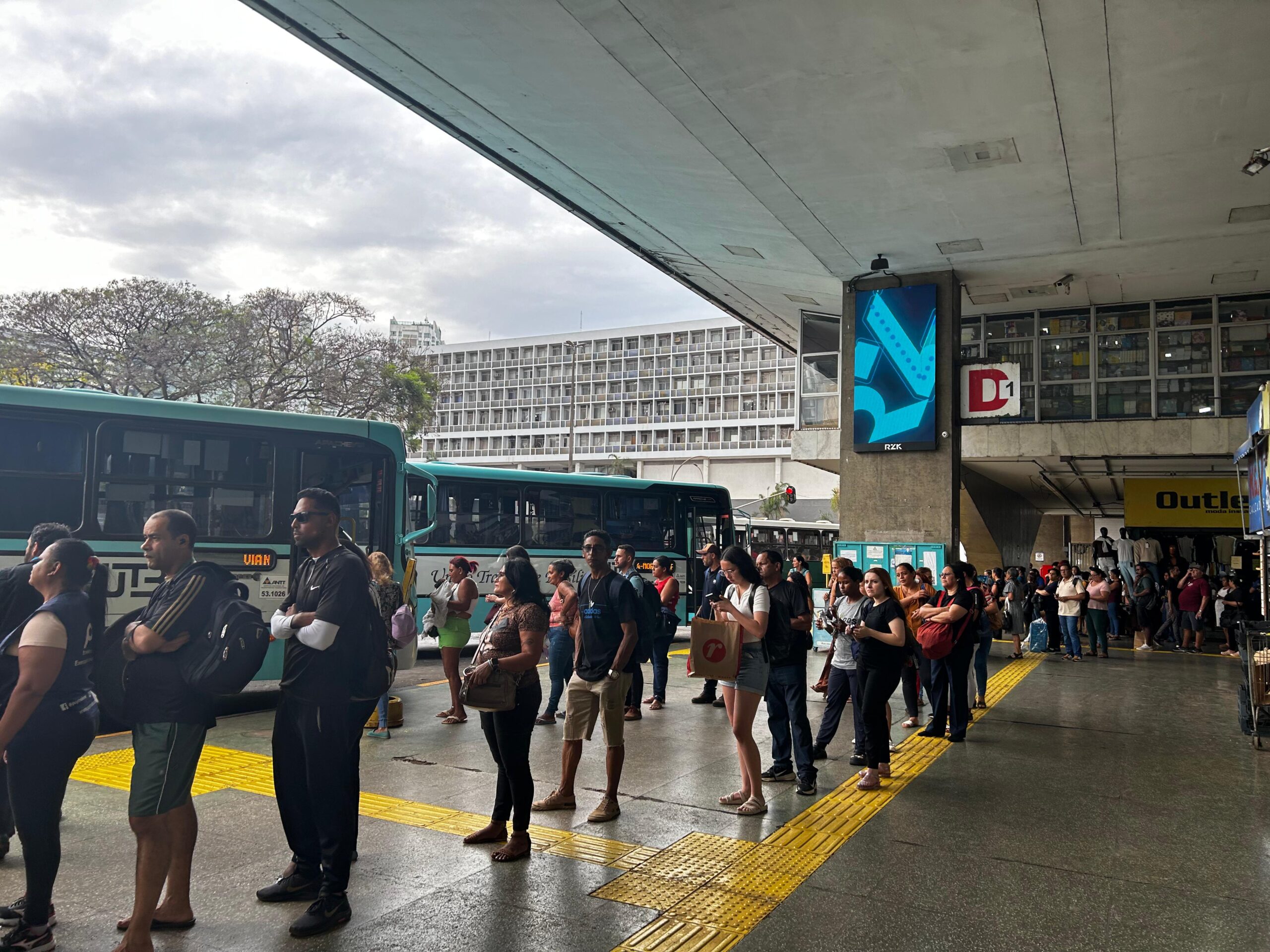 reajuste de 2,9% nas passagens de ônibus do entorno do df entra em vigor nesta terça feira rodoviária plano piloto créditos daniel xavier jornal de brasília (2)