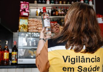 o que se sabe sobre as intoxicações e mortes por metanol em sp