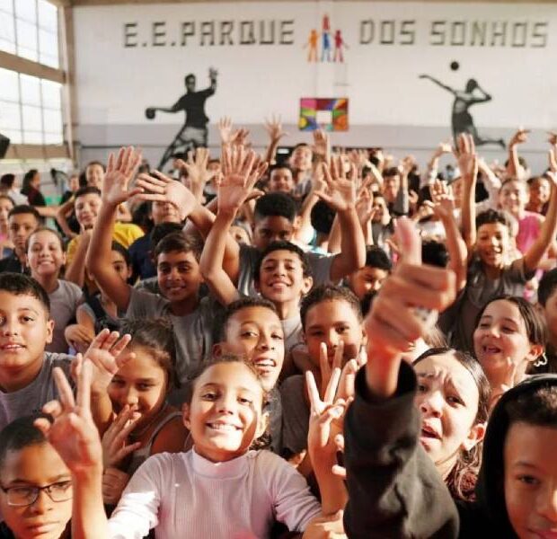 escola finalista premio melhor do mundo