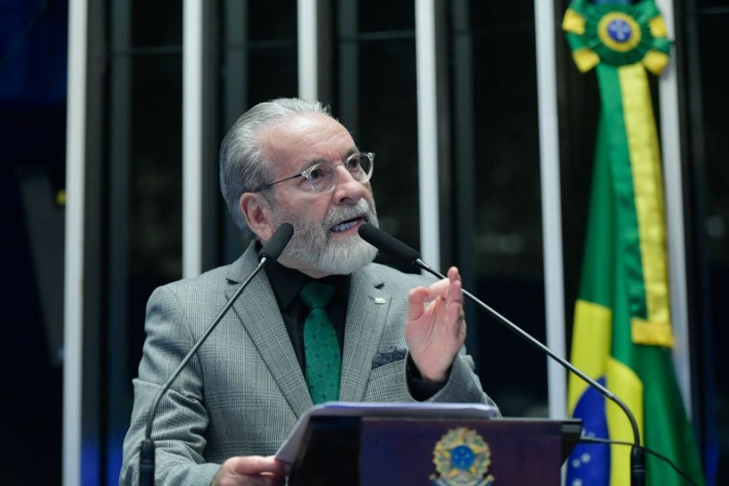 presidente do conselho federal de medicina (cfm), josé hiran da silva