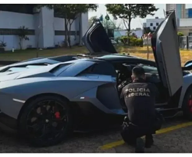 lamborghini avaliada em r 8 milhoes foi apreendida durante a operacao 1759444389334 v2 900x506.jpg