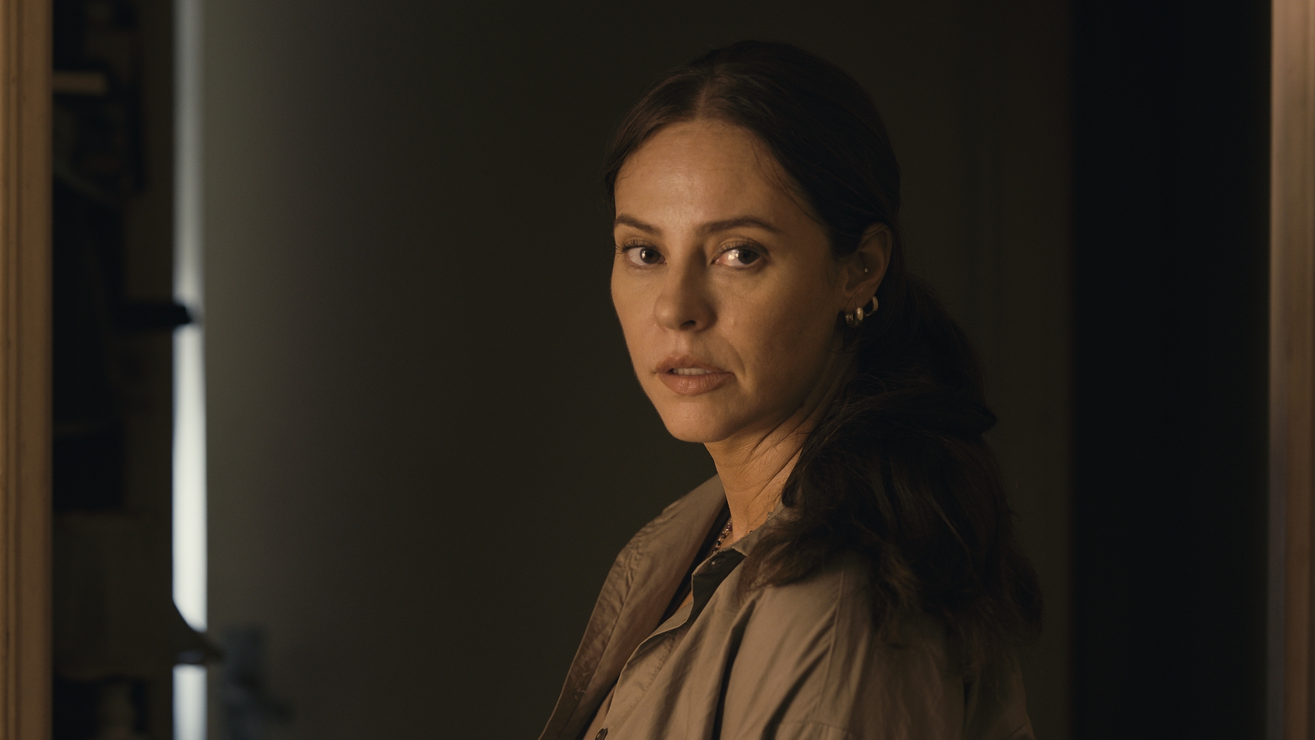 Longa-metragem brasileiro explora traumas familiares e maldições ancestrais, com estreia marcada para 6 de outubro na 27ª edição do festival.