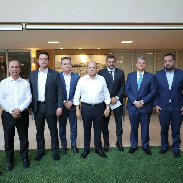 governadores de direita.jpg
