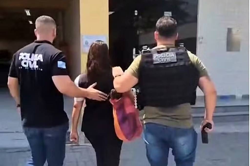 mulher é presa por suspeita de envenenar pai em duque de caxias (rj)