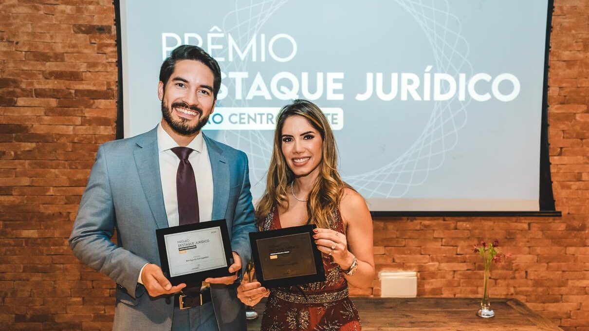 Excelência jurídica e credibilidade internacional no coração do Brasil. O escritório Bocayuva Advogados foi reconhecido novamente pelo prestigiado ranking francês Leaders League, consolidando Brasília como um polo de advocacia de ponta. Em minha nova coluna, analiso o que essa conquista representa para a segurança jurídica e a confiança no mercado do Centro-Oeste. Descubra por que selos de qualidade como este são bússolas essenciais para empresas e cidadãos.