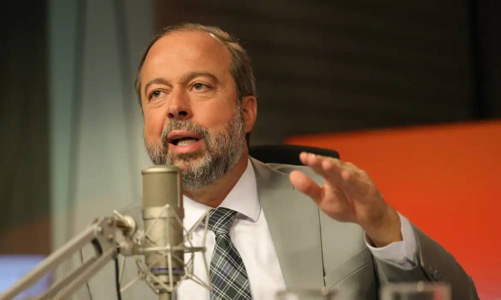 Ministério de Minas e Energia e ONS se reúnem para discutir apagão