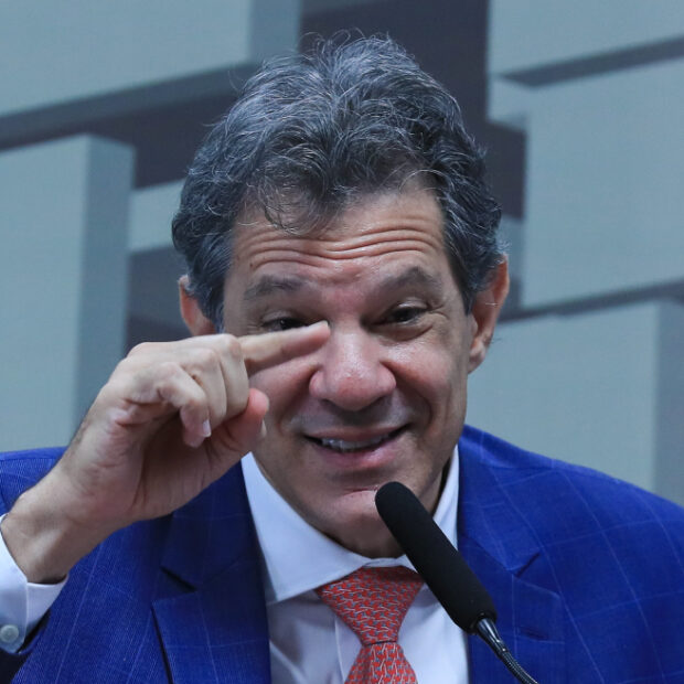 ministro da fazenda, fernando haddad na cae.