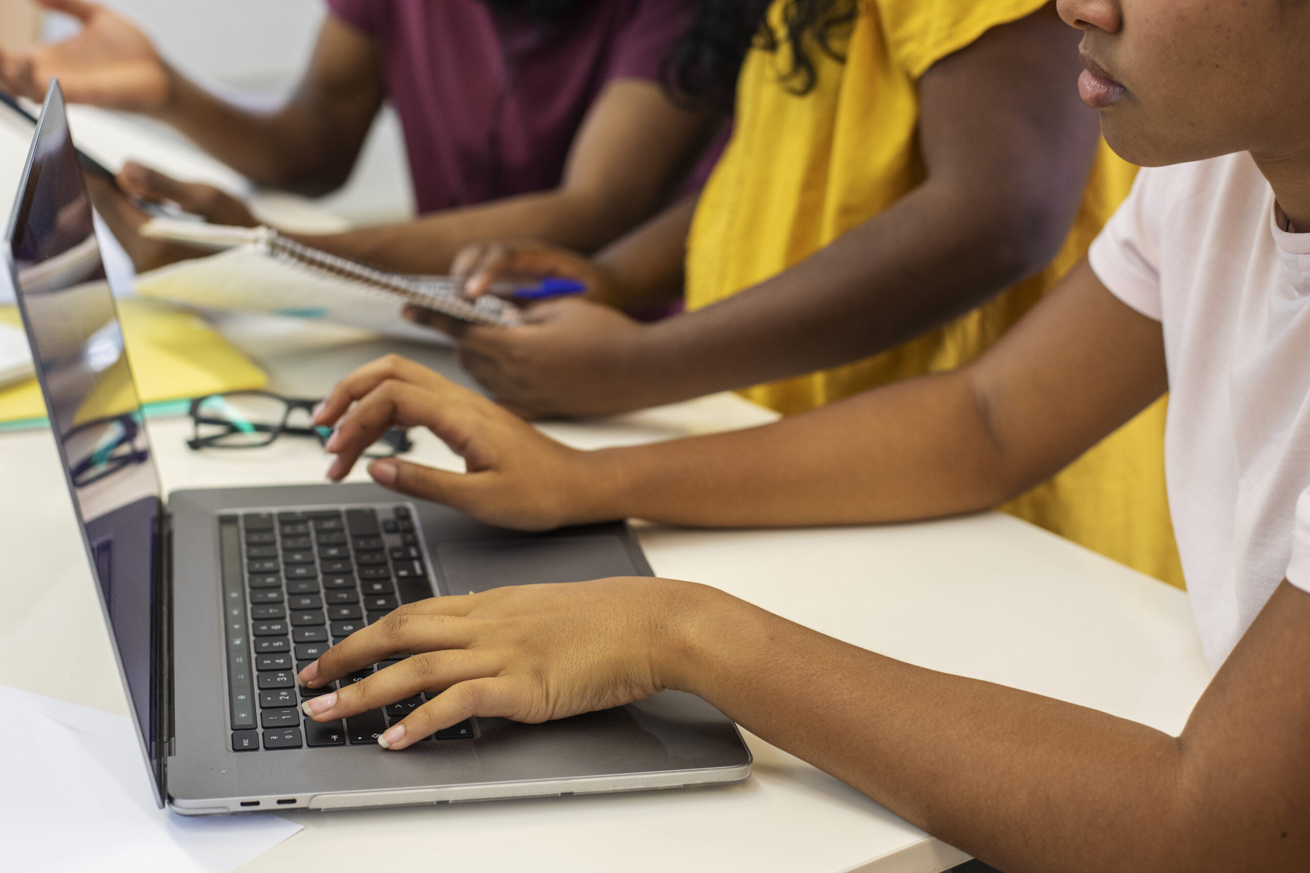 IA nas Escolas leva o universo da Inteligência Artificial a estudantes do Distrito Federal