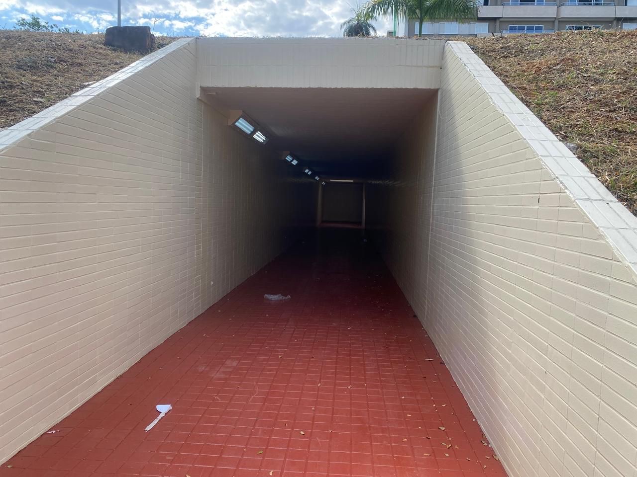 passagem subterranea 104