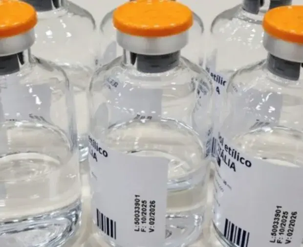 frascos de etanol farmaceutico 1760550721271 v2 900x506.png