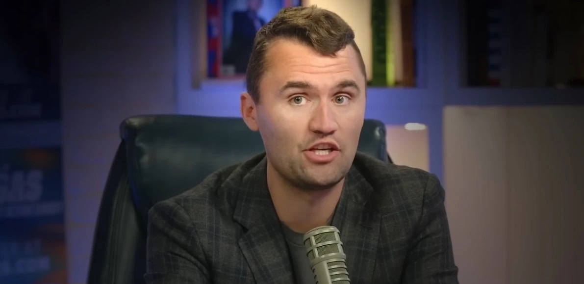 Usuários do YouTube caem em homenagens falsas da IA a Charlie Kirk