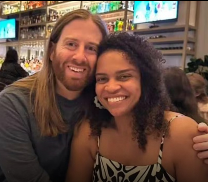 Brasileira Bárbara Marques é libertada após quase um mês detida nos Estados Unidos