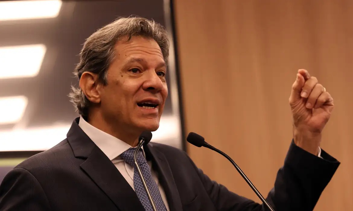 Haddad e grandes nomes do Direito se reúnem em São Paulo
