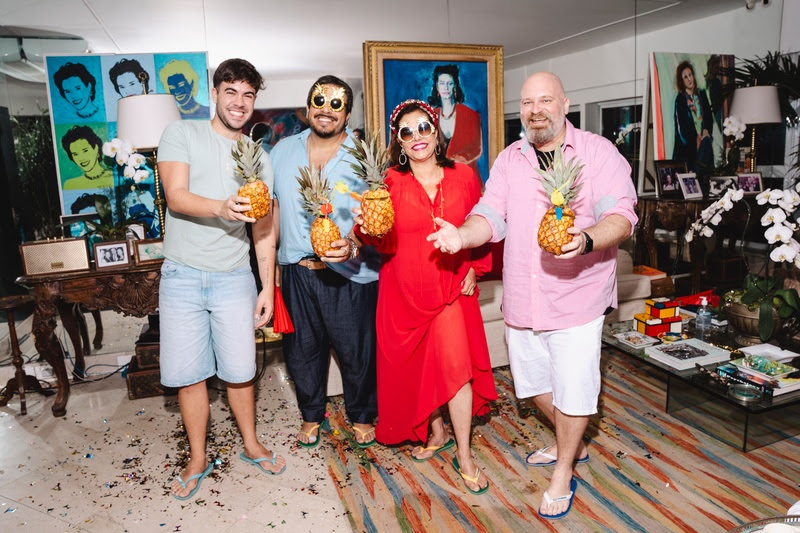 Narcisa reúne celebridades em sua casa para festa do final de ‘Vale Tudo’
