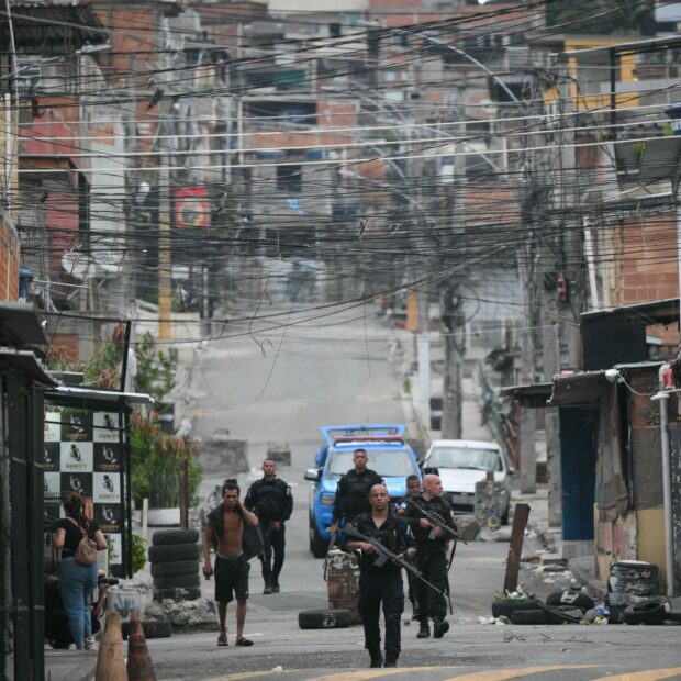 brazil crime drugs favela police raid