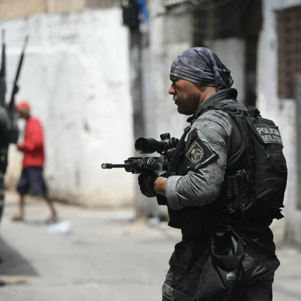 brazil crime drug favela police operation
