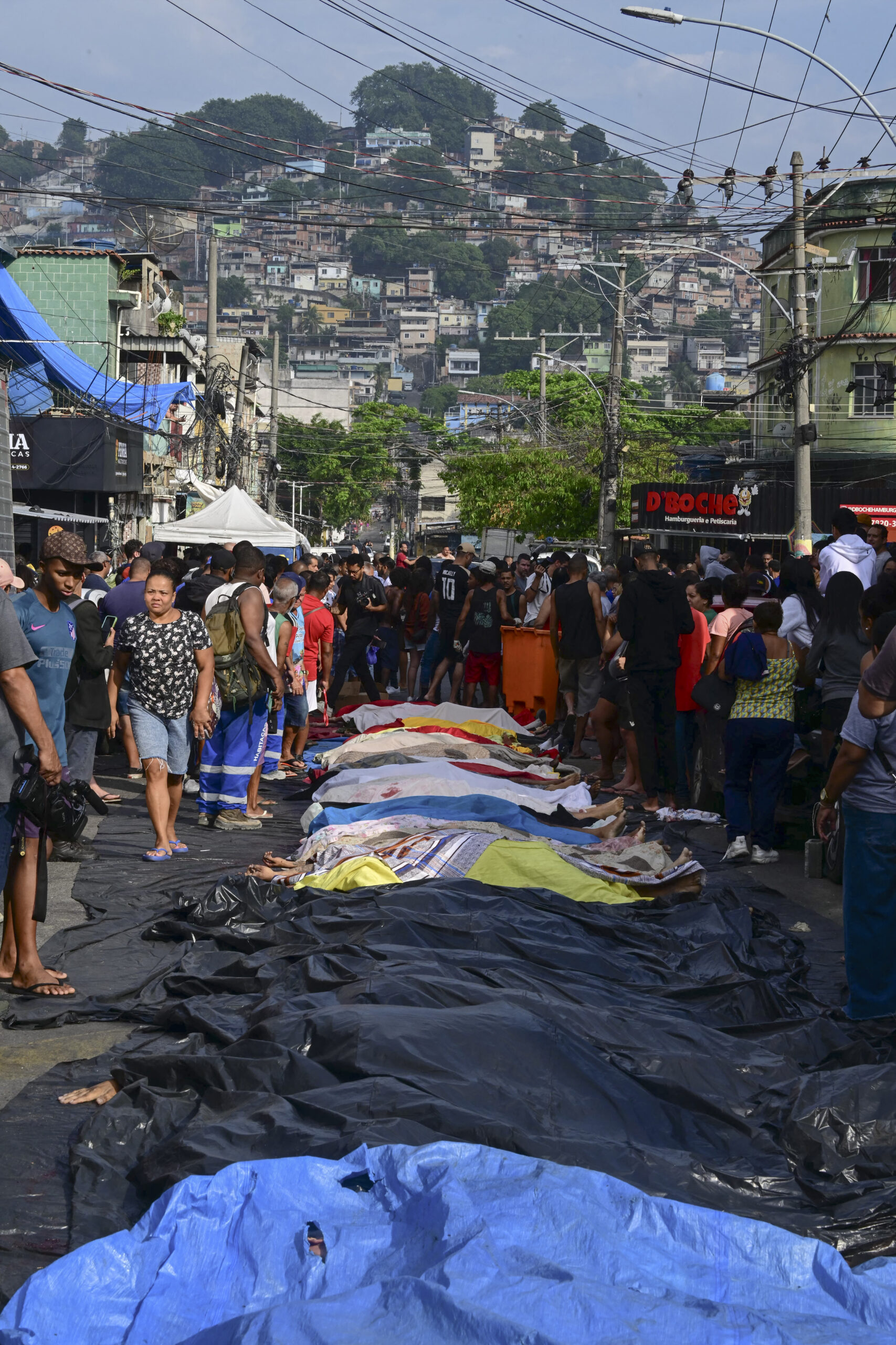 brazil crime drugs favela police raid