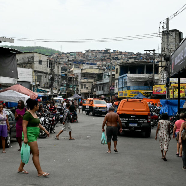 brazil crime drugs favela police raid