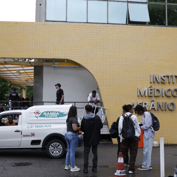 antendimento aos familiares dos mortos no complexo da penha