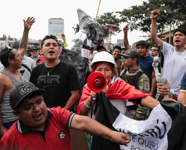 afp 20251006 77we7pm v1 highres perutransportprotest