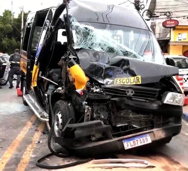 acidente van em são paulo (1)