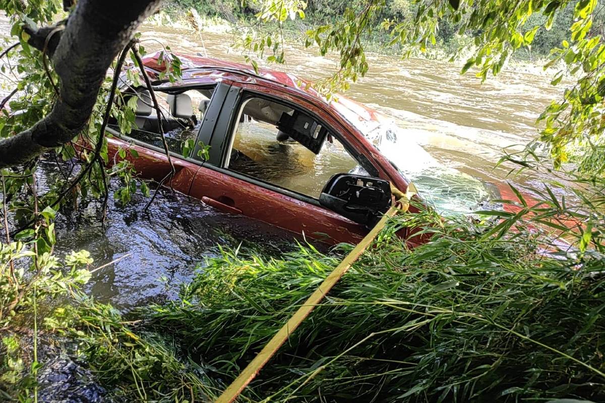 bombeiros do rs encontram corpo, e número de mortos após passagem de ciclone sobe para 7