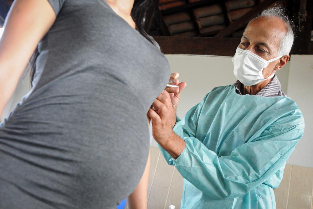 10.11. ists. vacinação contra a covid 19 em gestantes. grávidas. gestantes. vacinação. (maio 2021) fotos geovana albuquerque arquivo agência saúde df 3