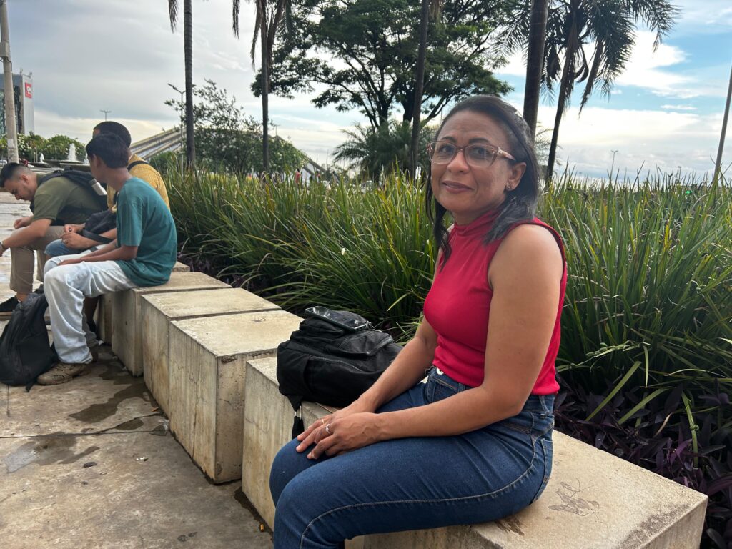 13º salário ajuda a desafogar dívidas dos brasilienses gilvânia amorim, 49 anos, moradora de planaltina df, trabalha com serviços gerais créditos daniel xavier jornal de brasília (2)