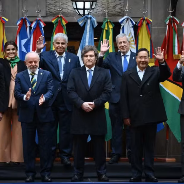 afp 20250703 64nd6pq v1 midres argentinamercosursummitfamilyphoto