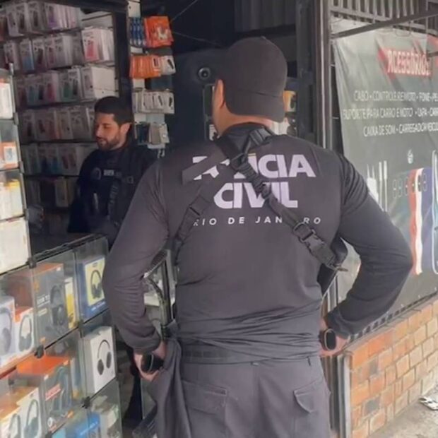 polícia civil faz operação em 11 estados contra esquema de desbloqueio e revenda de celulares roubados