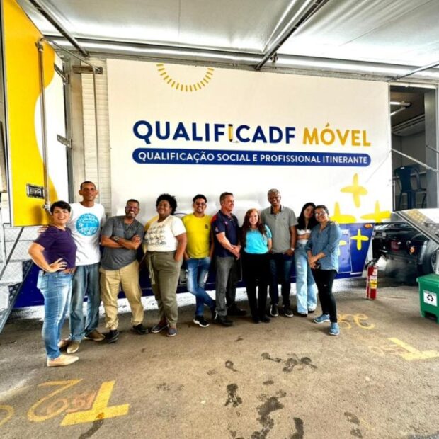 22022534 whatsapp i (1)