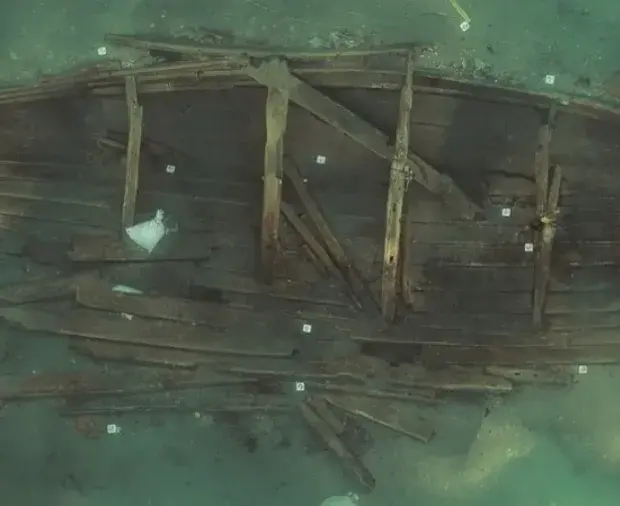 casco de madeira do mado 4 navio de 600 anos resgatado na coreia do sul 1763483410565 v2 900x506.jpg