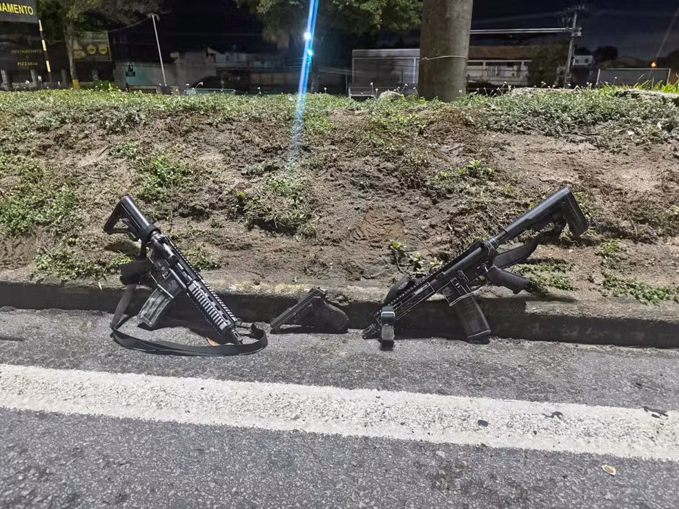 operação contenção contra o comando vermelho deixa 2 mortos e 2 baleados na vila kennedy