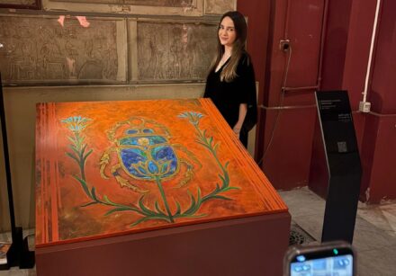 obra de fernanda alvarez exposta no mueu do cairo