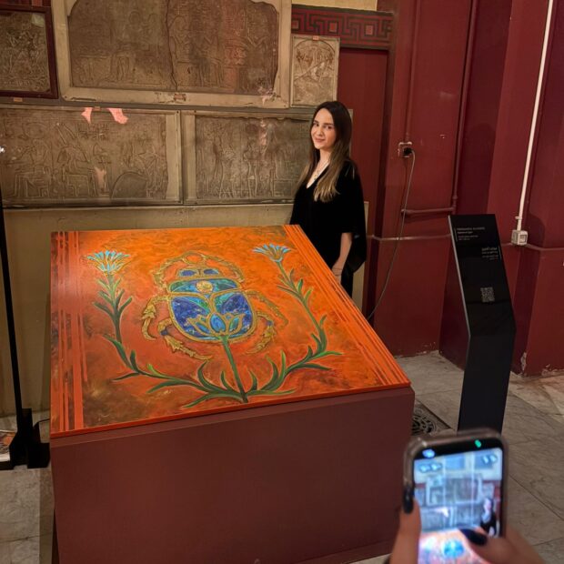 obra de fernanda alvarez exposta no mueu do cairo