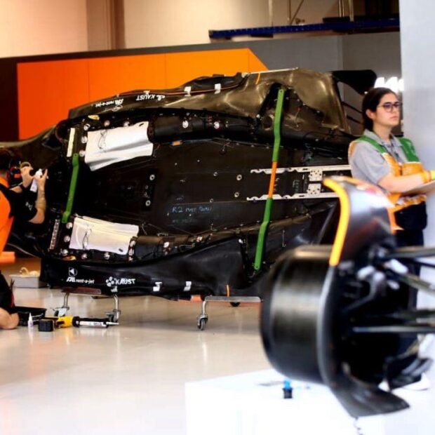 prancha que eliminou mclarens no gp de las vegas surgiu como medida de segurança em 1994, após acidente que vitimou ayrton senna (foto   alex farias : photogp)