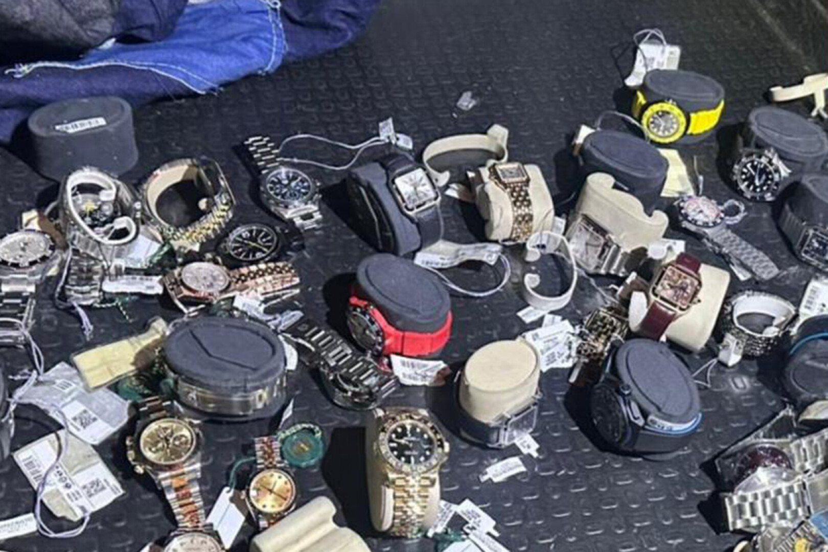 Relogios roubados iguatemi shopping