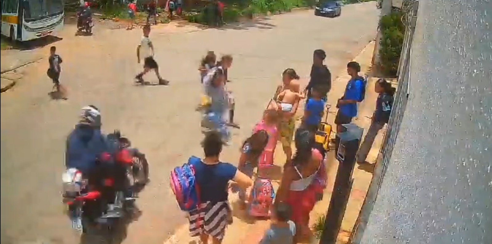 menina atropelada moto