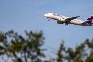 avioes aeroporto mcamgo abr 290720221818 11